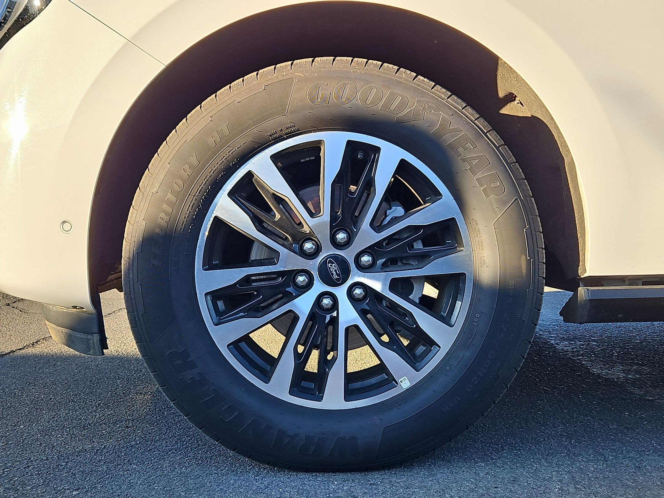 Used 2025 Ford Expedition Max Platinum image 14