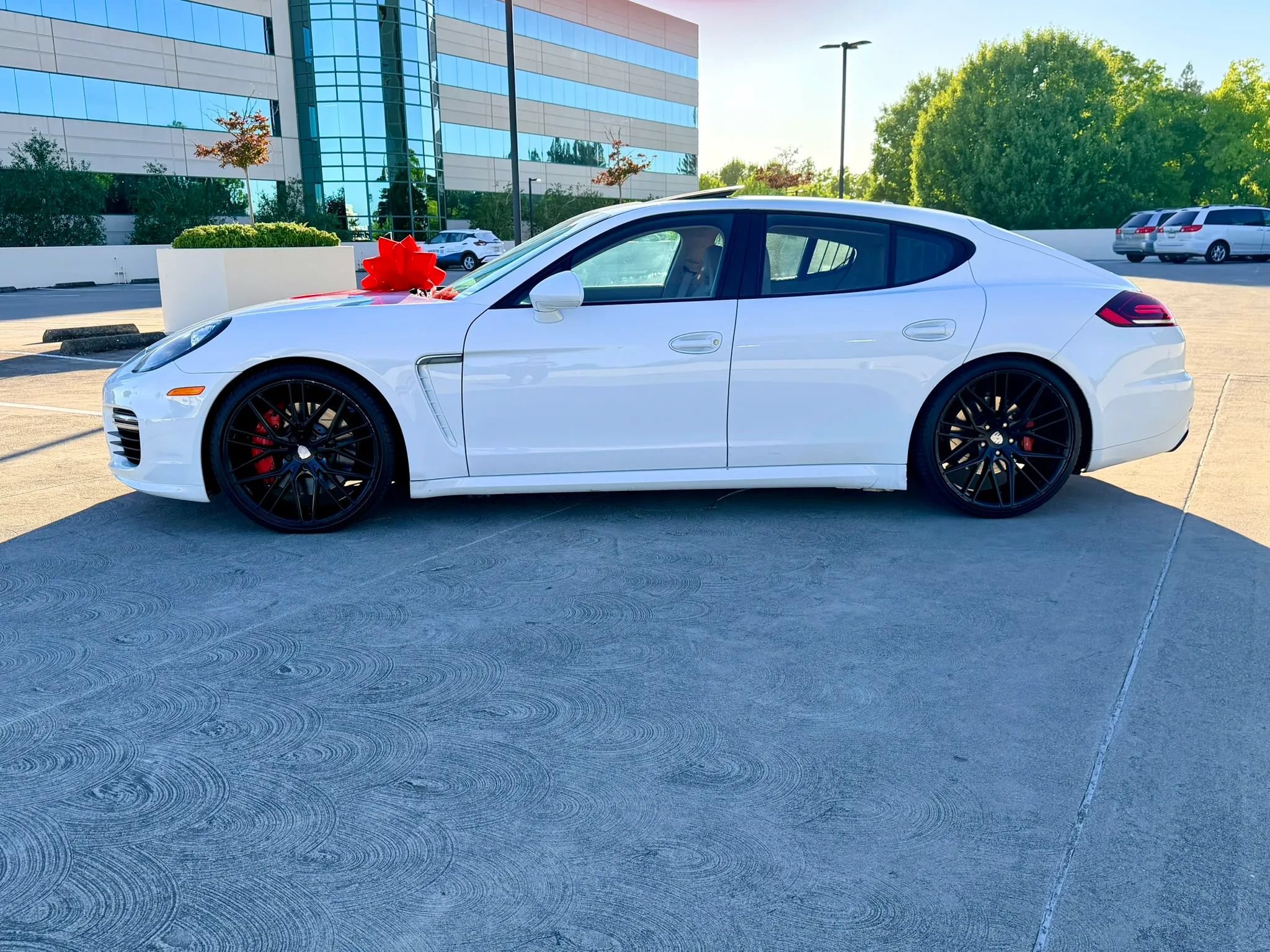 Used 2015 Porsche Panamera GTS AWD/4WD image 21