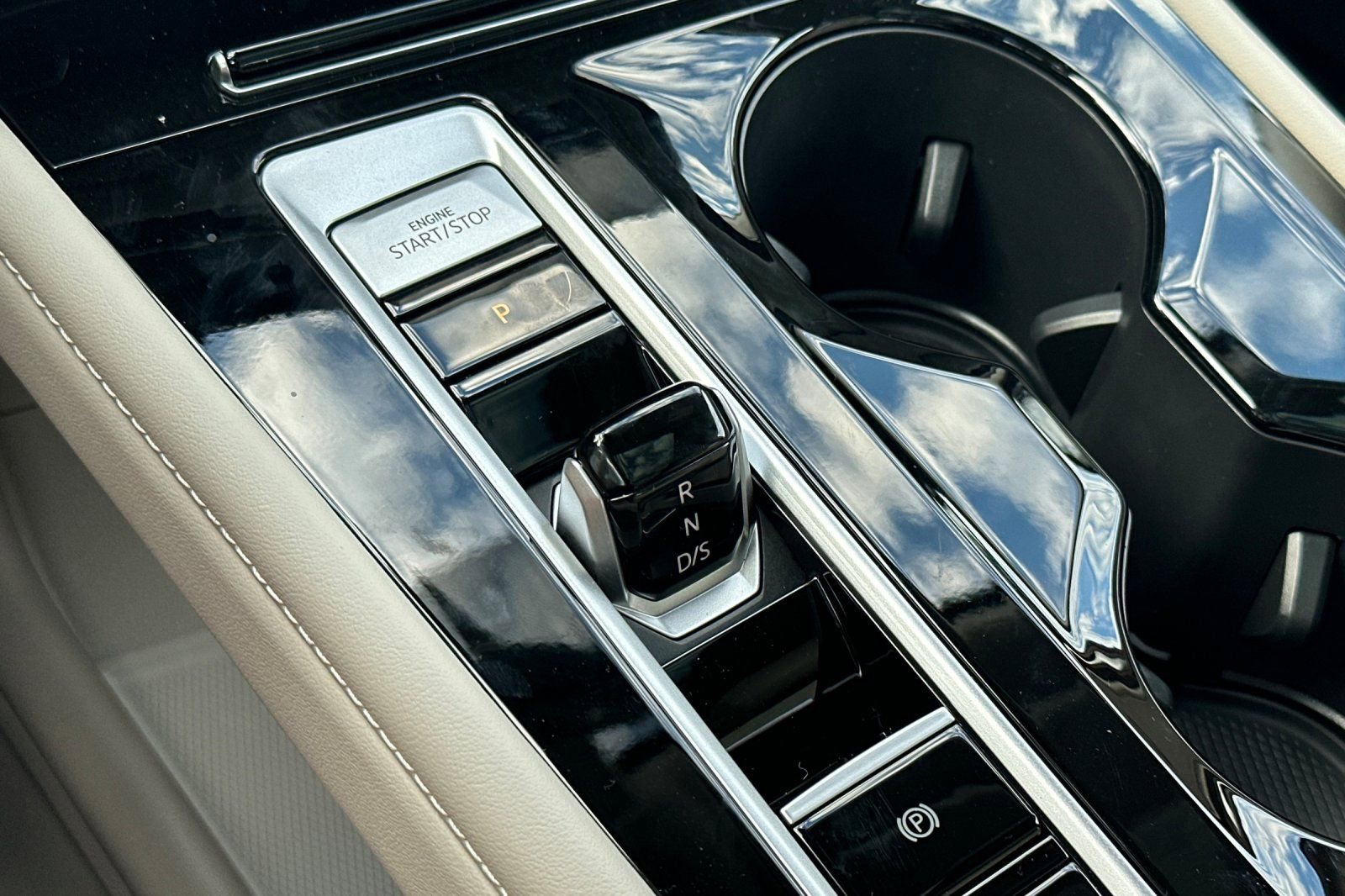 New 2026 Volkswagen Atlas SE image 21