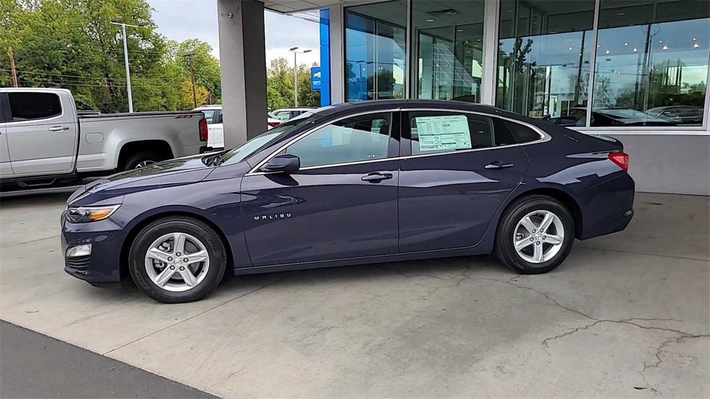 New 2025 Chevrolet Malibu LS image 6