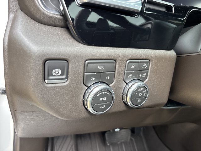 New 2026 GMC Sierra 1500 SLT w/ SLT Premium Plus Package AWD/4WD image 24