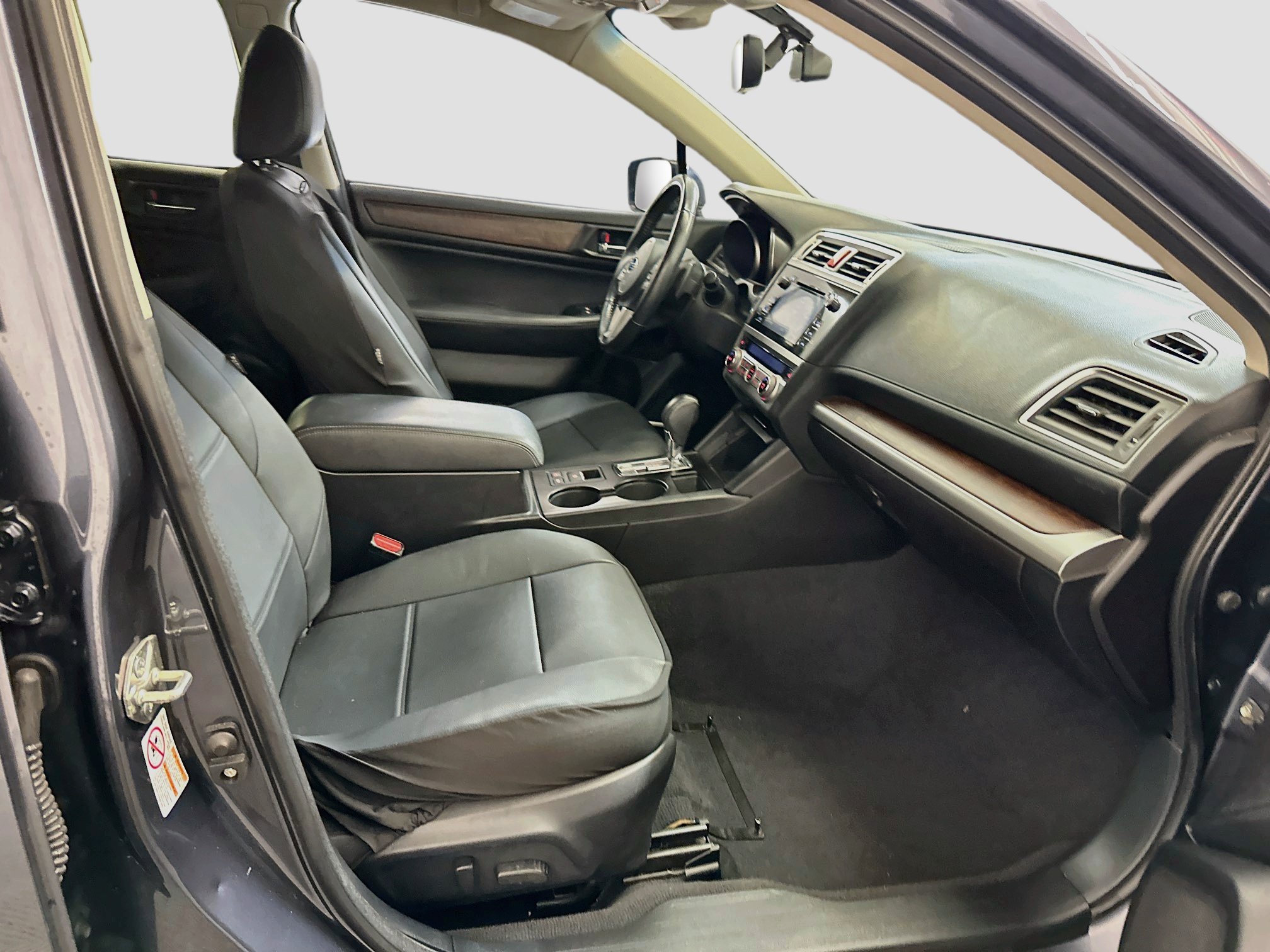 Used 2017 Subaru Outback 2.5i Limited AWD/4WD image 34