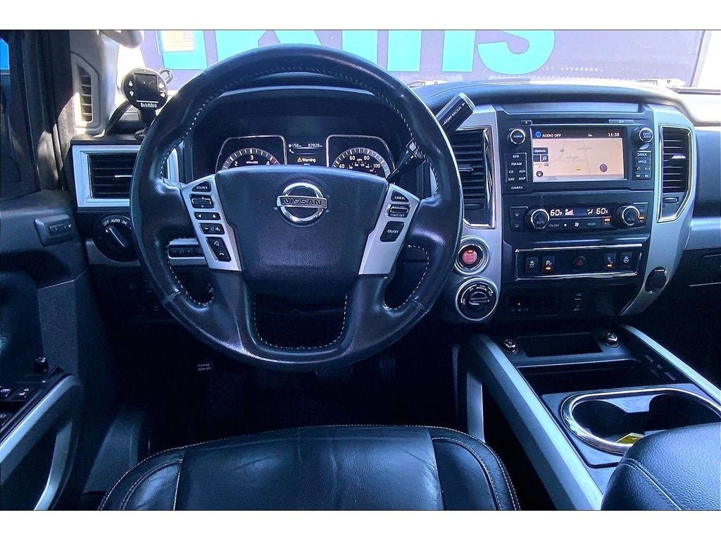 Used 2018 Nissan Titan PRO-4X w/ Pro-4x Convenience Package AWD/4WD image 5