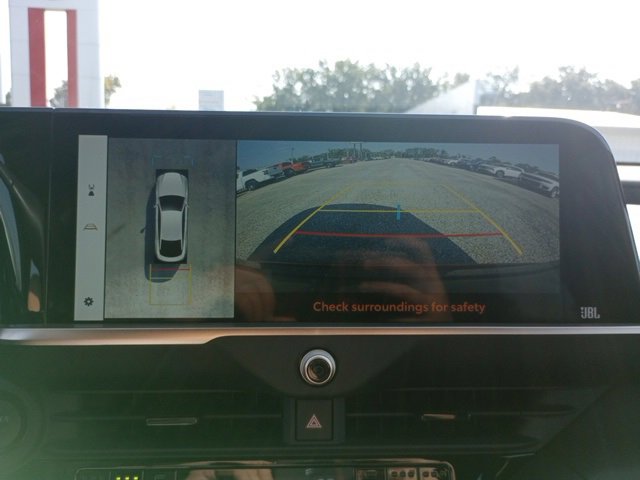 Used 2023 Toyota Crown Platinum image 18