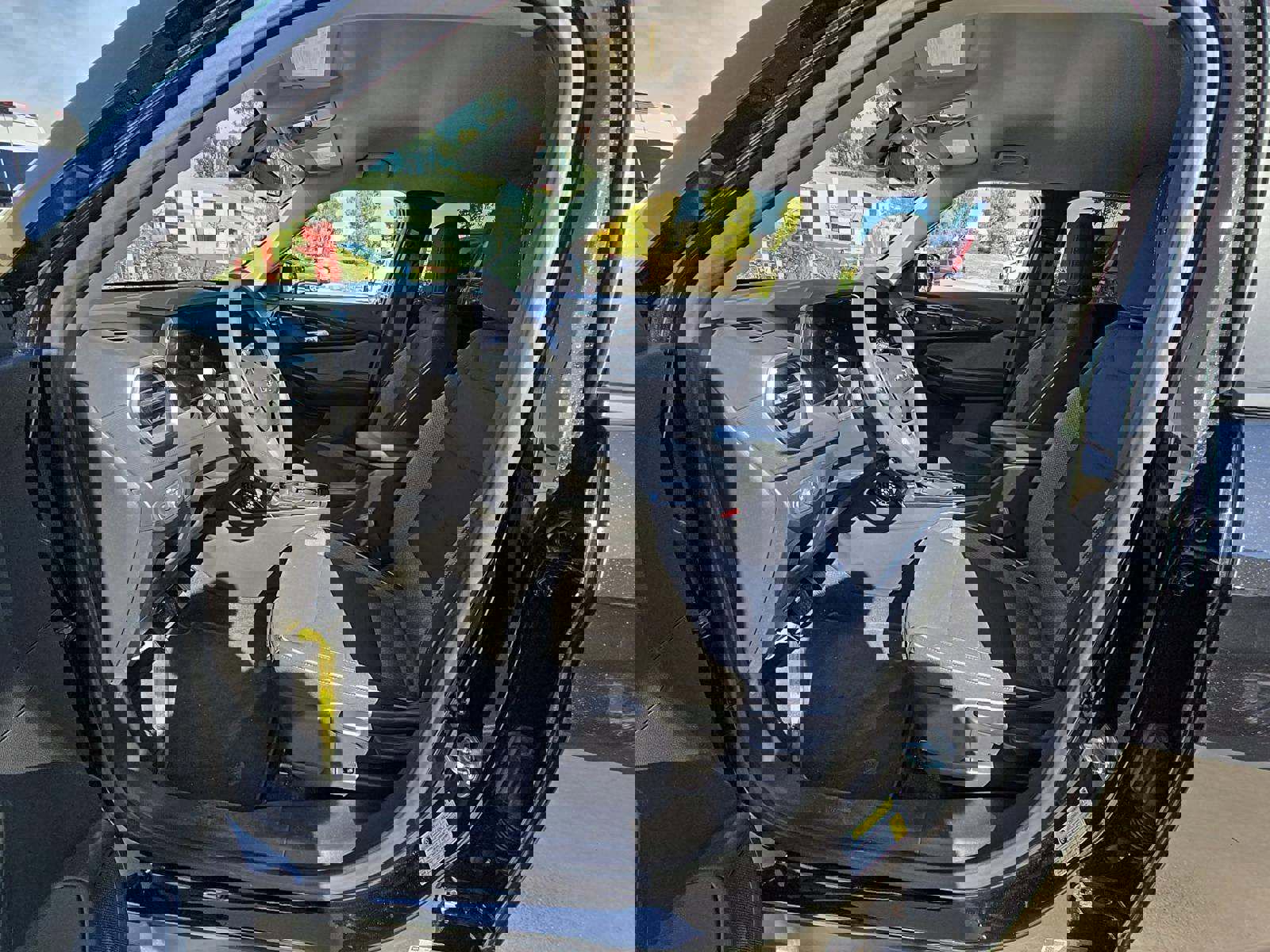 Used 2025 Chevrolet TrailBlazer LT image 13