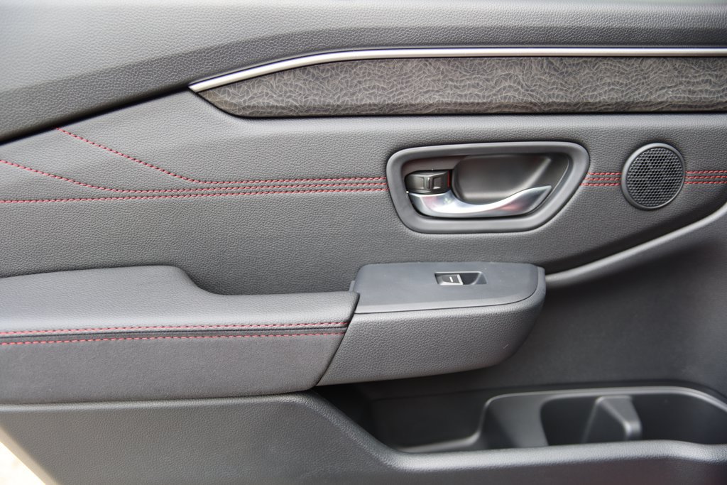 New 2026 Honda Pilot Black Edition image 27