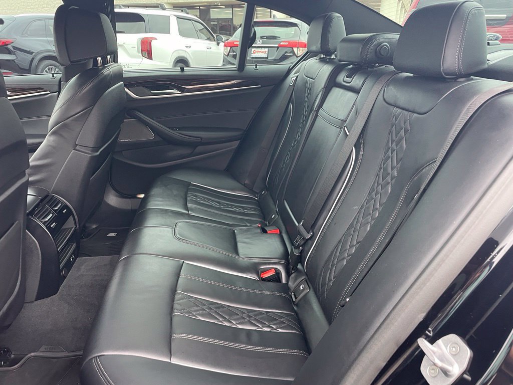 Used 2021 BMW M550i xDrive w/ Dynamic Handling Package AWD/4WD image 11