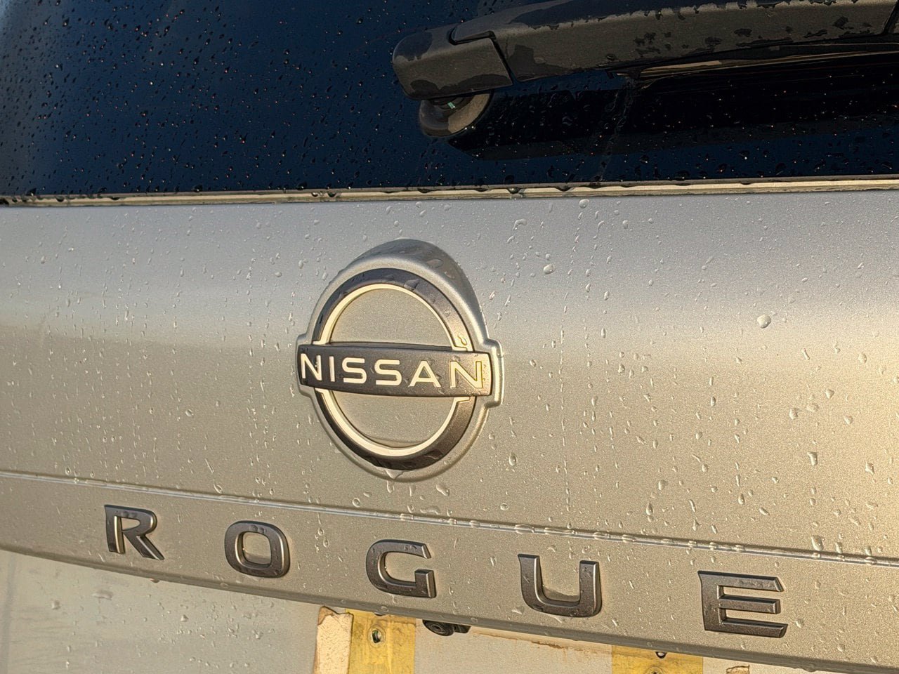 Certified 2025 Nissan Rogue SV FWD image 7