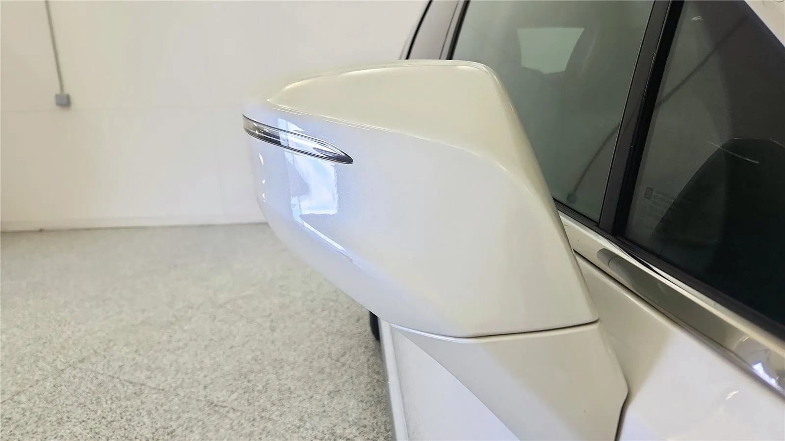 Used 2018 Buick Enclave Avenir w/ Avenir Technology Package image 18