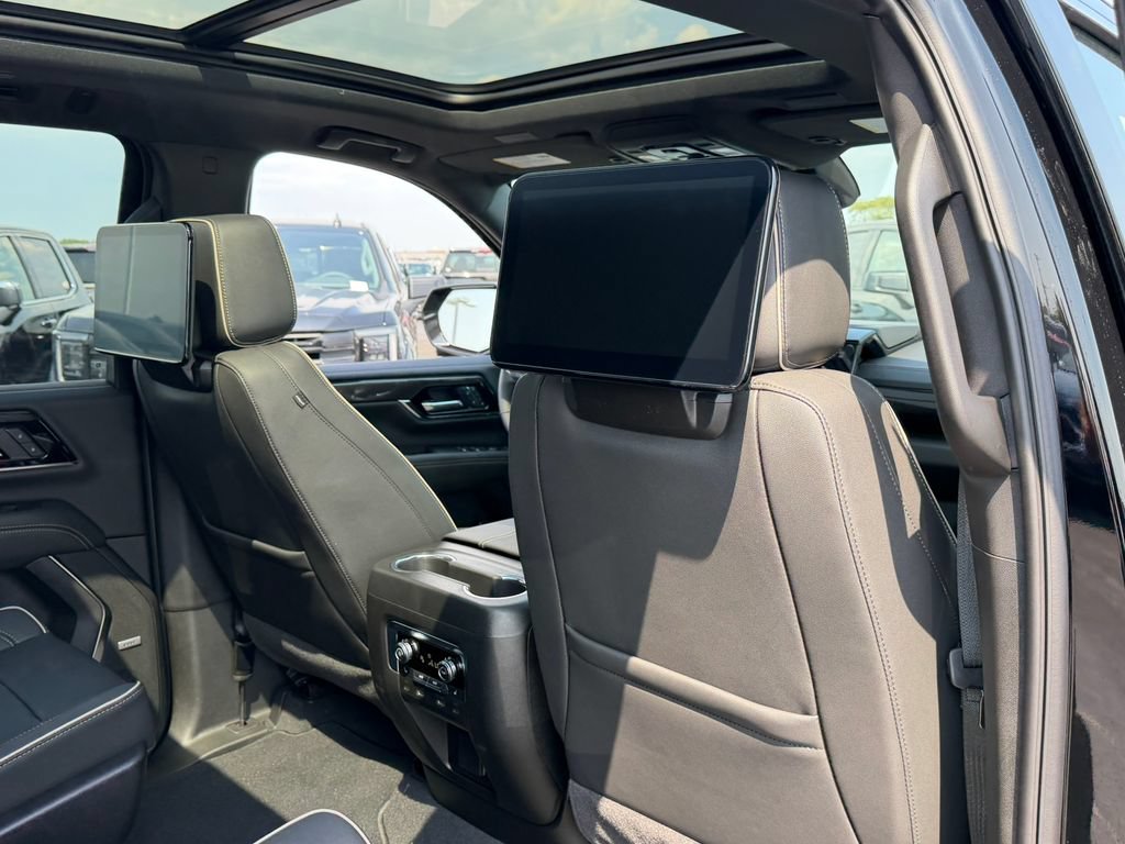 New 2026 GMC Yukon XL Elevation w/ Elevation Premium Package AWD/4WD image 20