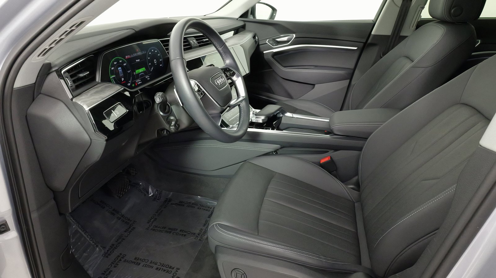 Used 2022 Audi e-tron Premium Plus w/ Premium Plus Package image 43