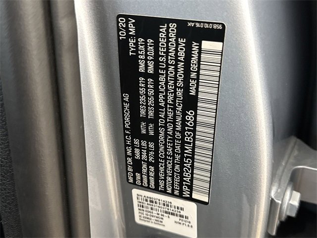 Used 2021 Porsche Macan S image 30