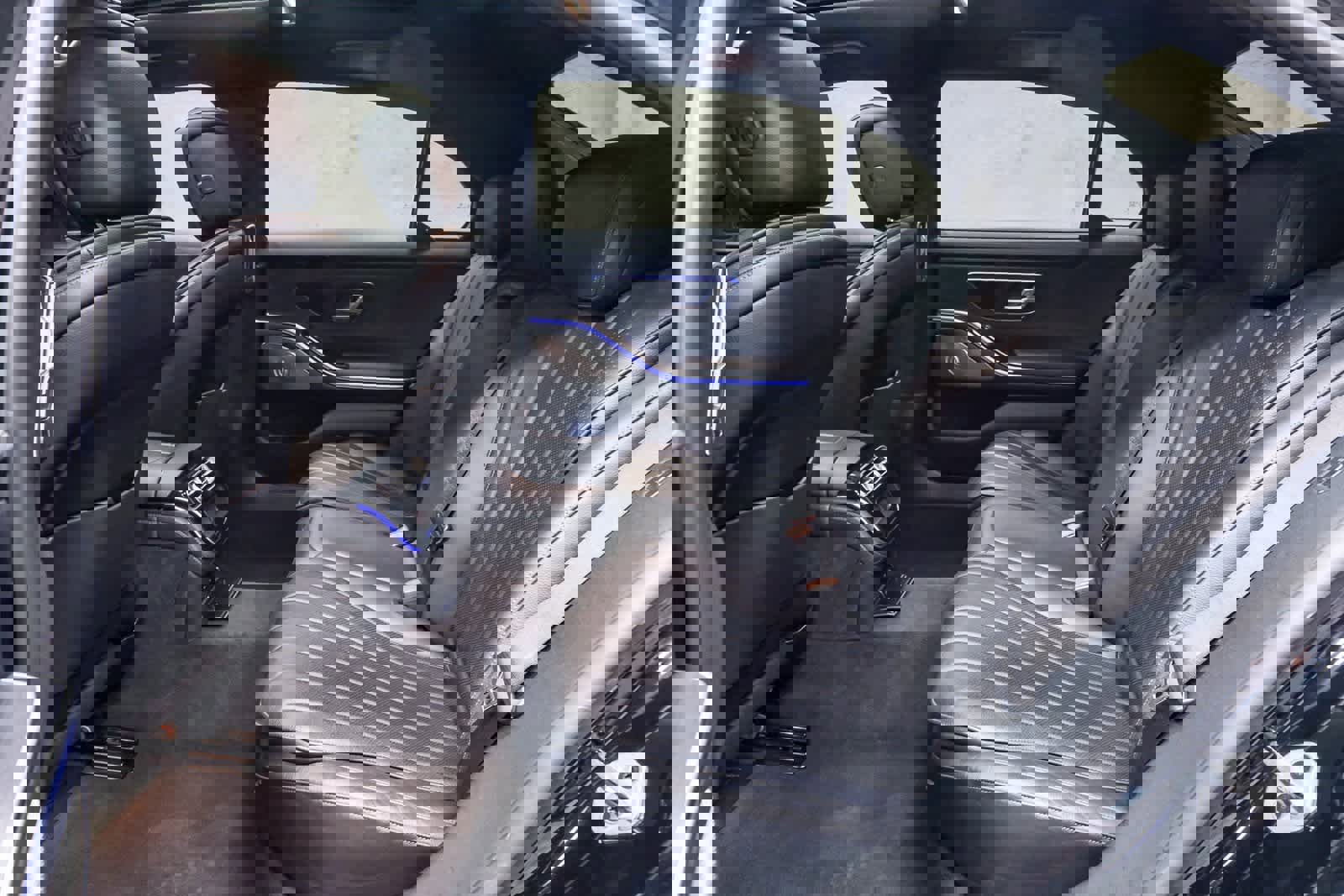 Used 2022 Mercedes-Benz S 500 4MATIC image 17