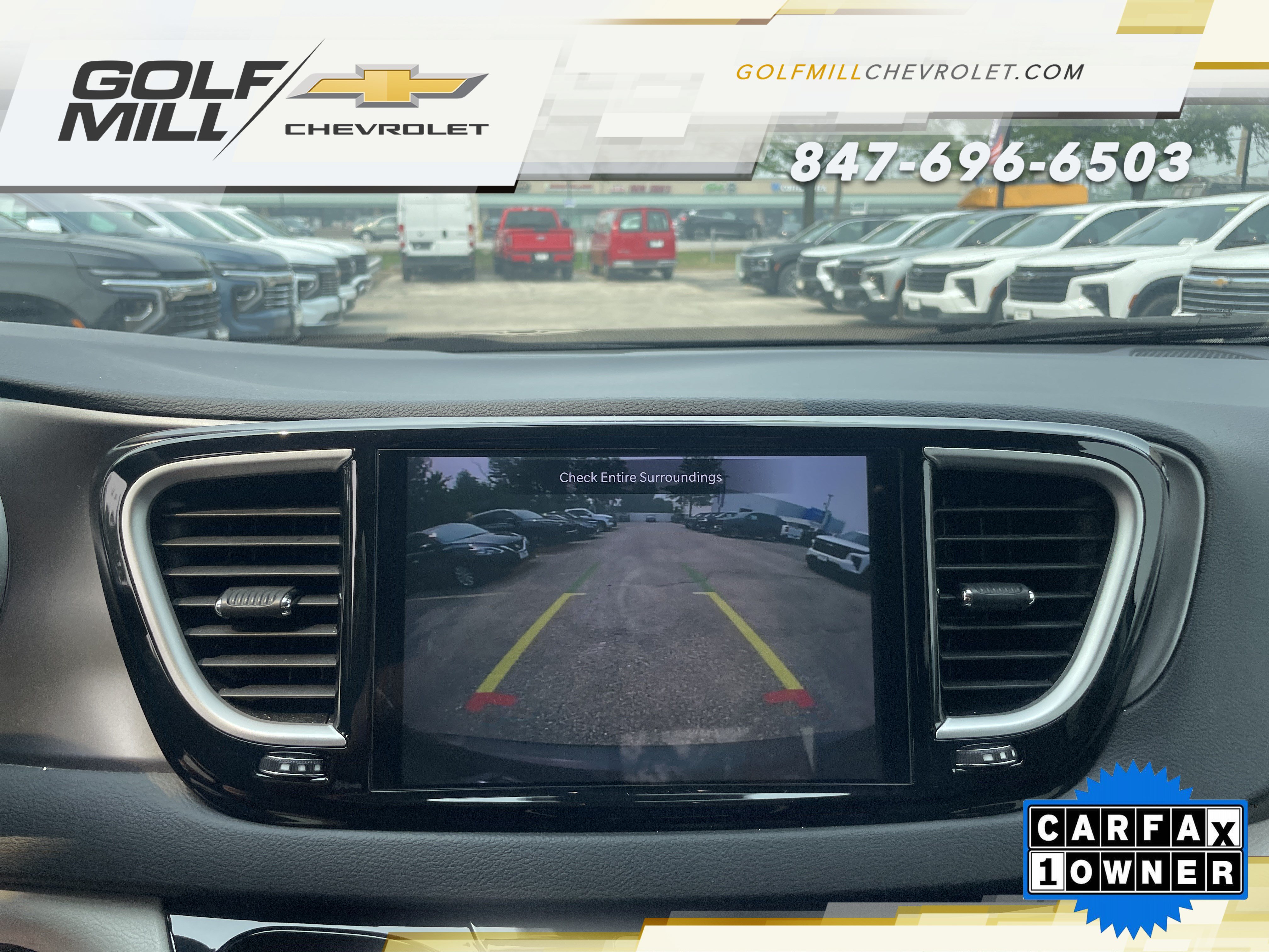 Used 2023 Chrysler Pacifica Touring-L FWD image 22