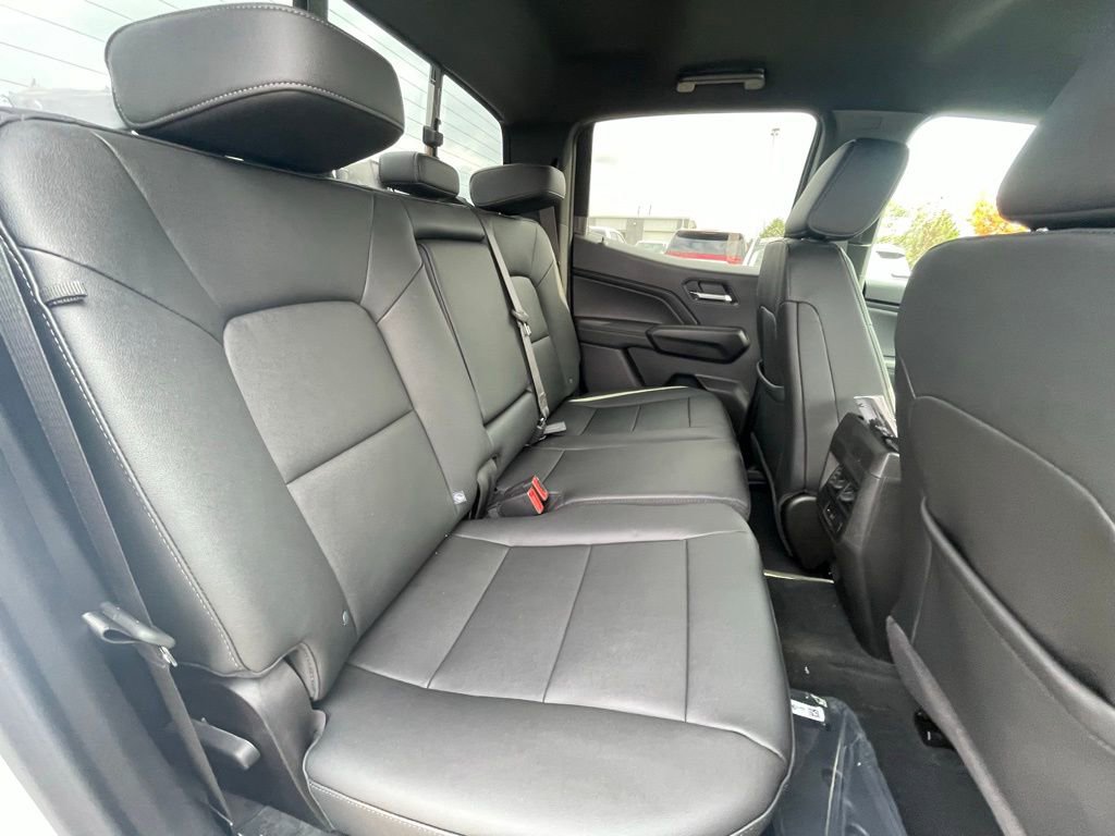 New 2026 GMC Canyon Elevation w/ Convenience Package image 29