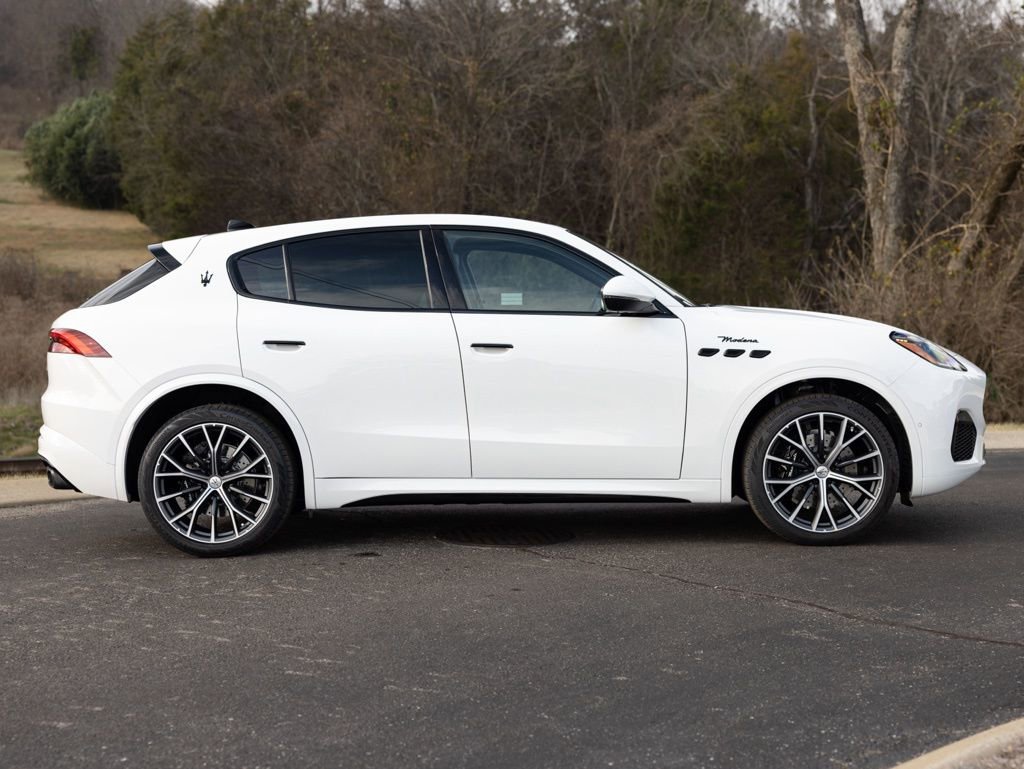 New 2026 Maserati Grecale Modena image 9