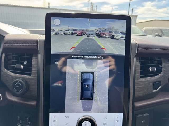 Used 2023 Ford Expedition Max Limited image 27