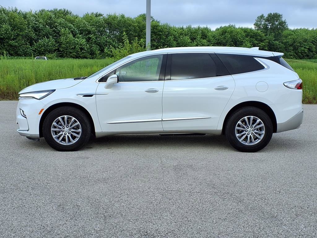 Used 2024 Buick Enclave Premium image 23