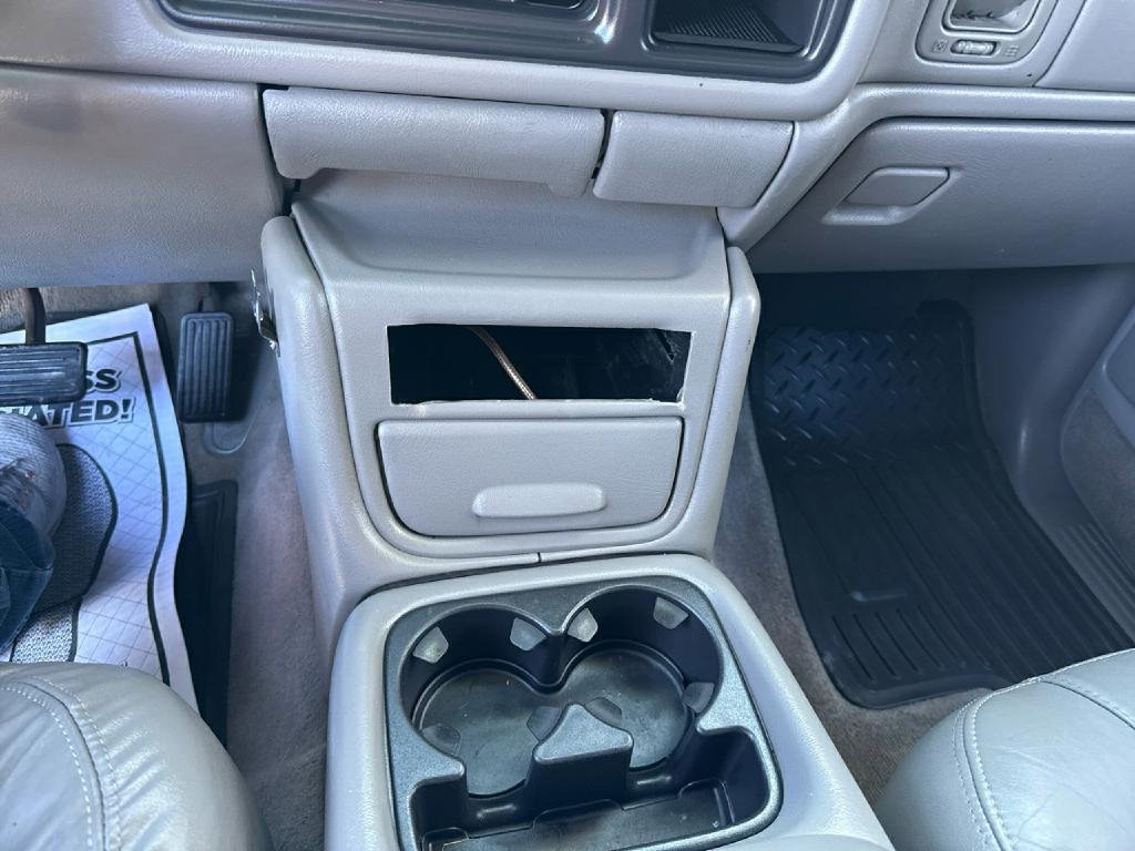 Used 2002 Chevrolet Silverado 2500 LT w/ Off-Road Skid Plate Pkg image 10