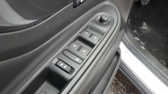 Used 2019 Buick Encore Preferred image 5