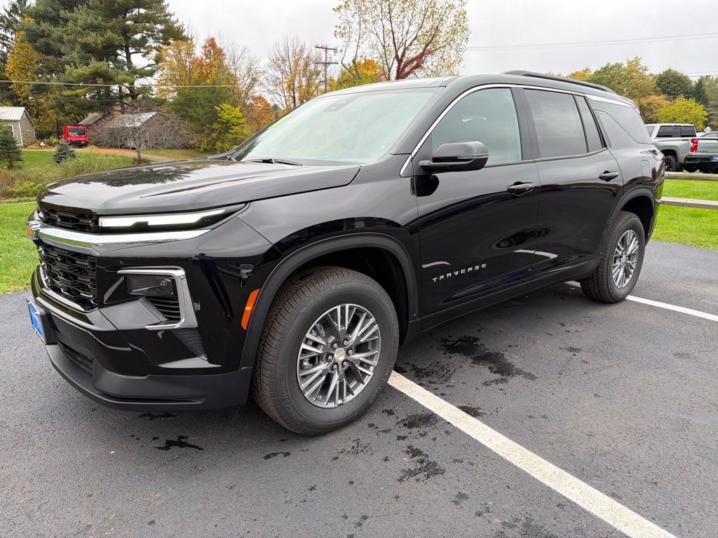 New 2027 Chevrolet Traverse LT AWD/4WD image 7