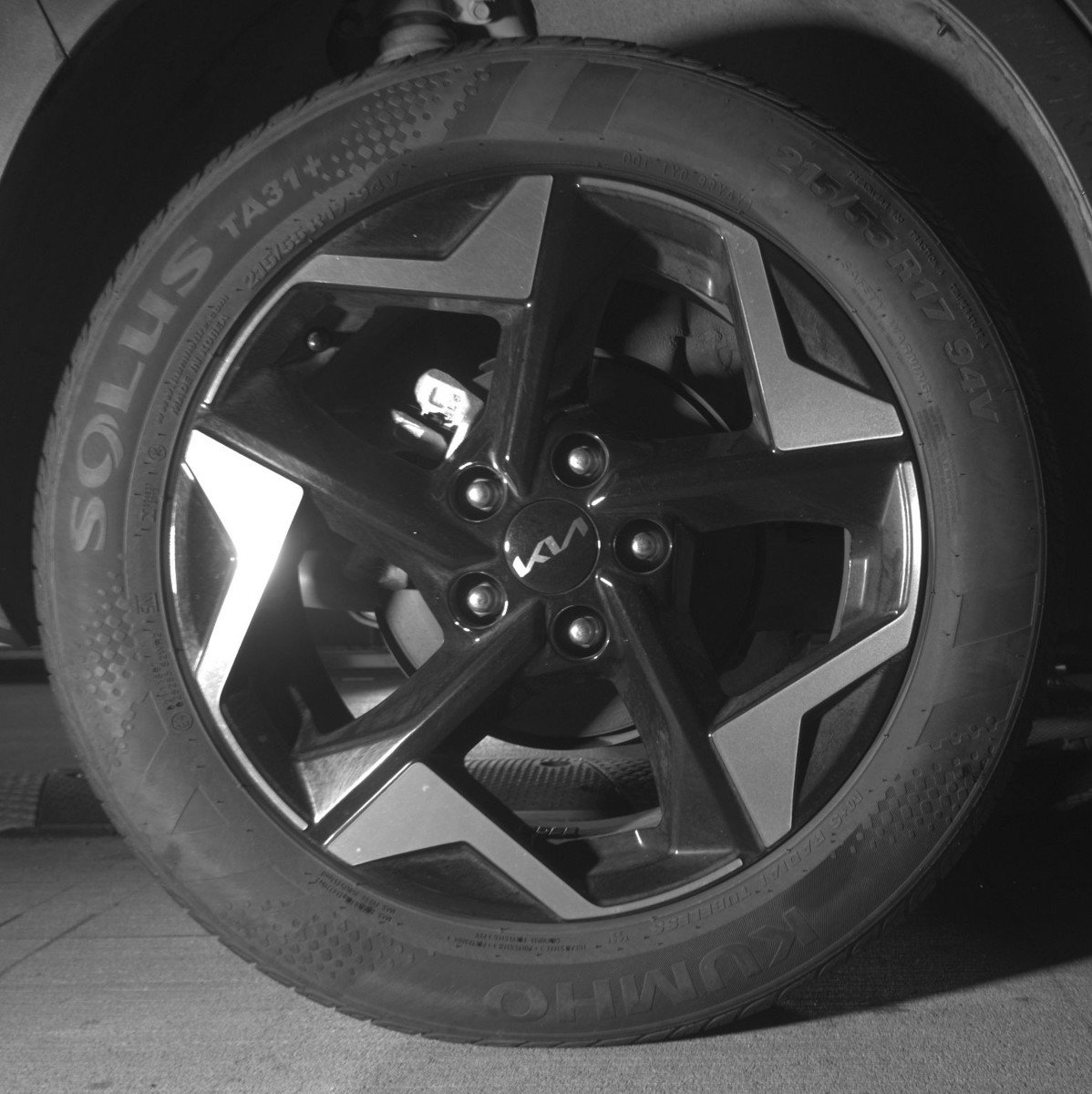 Used 2025 Kia Seltos S FWD image 15