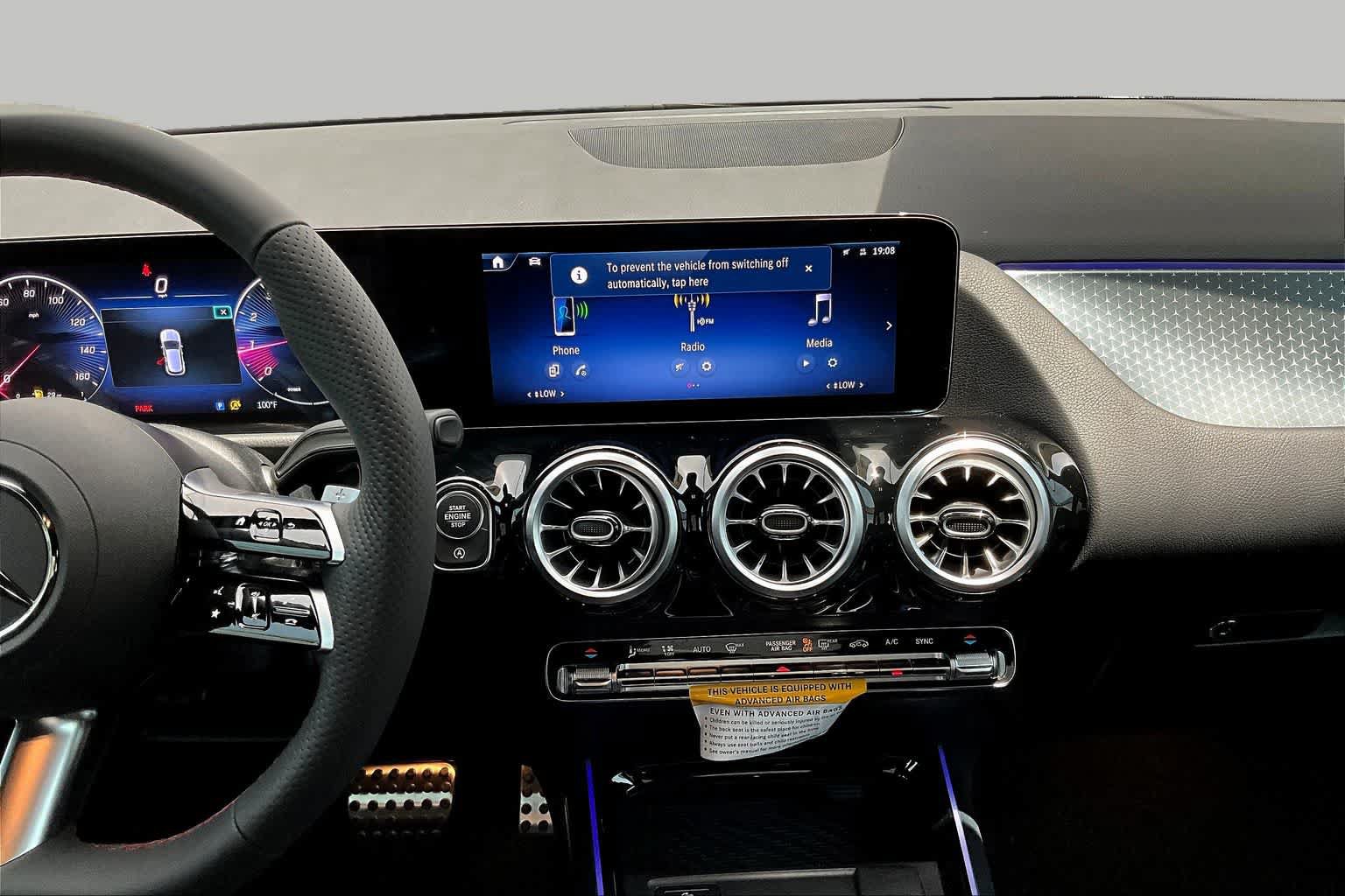 New 2025 Mercedes-Benz GLA 250 image 9
