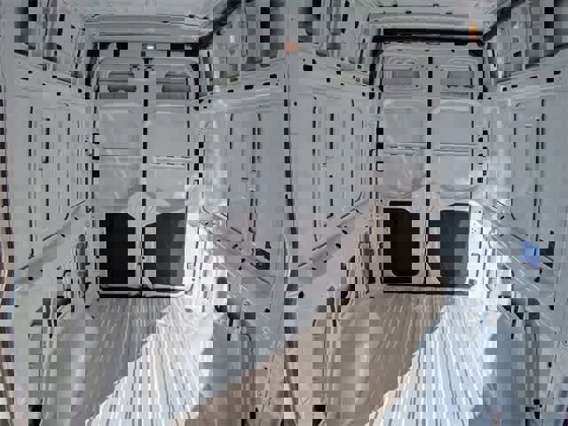 Used 2025 Mercedes-Benz Sprinter 2500 image 13