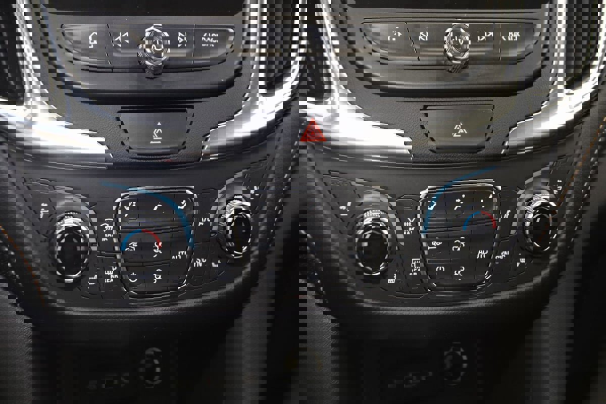 Used 2021 Chevrolet Equinox Premier AWD/4WD image 31