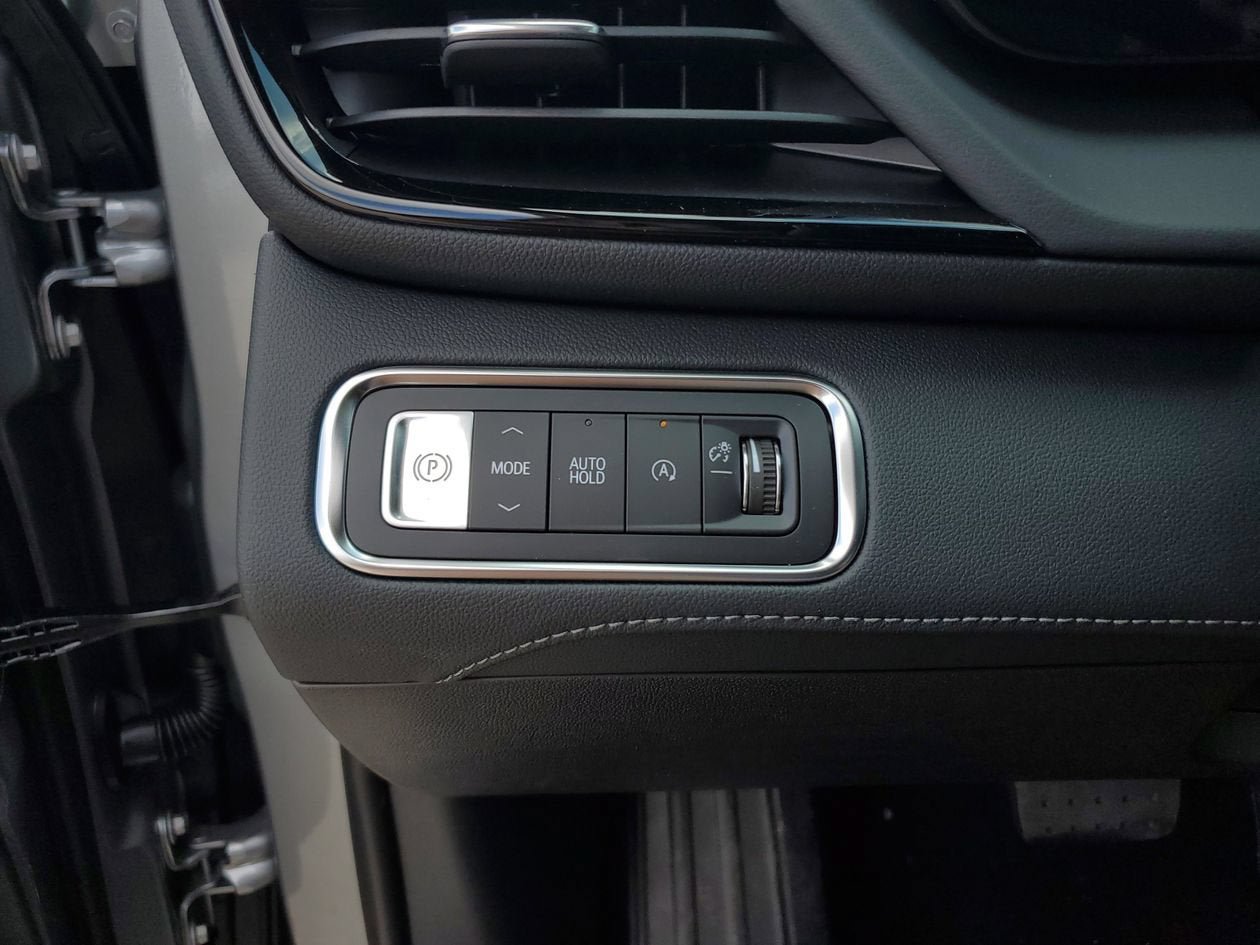 New 2026 Buick Enclave Avenir w/ Super Cruise Package FWD image 30