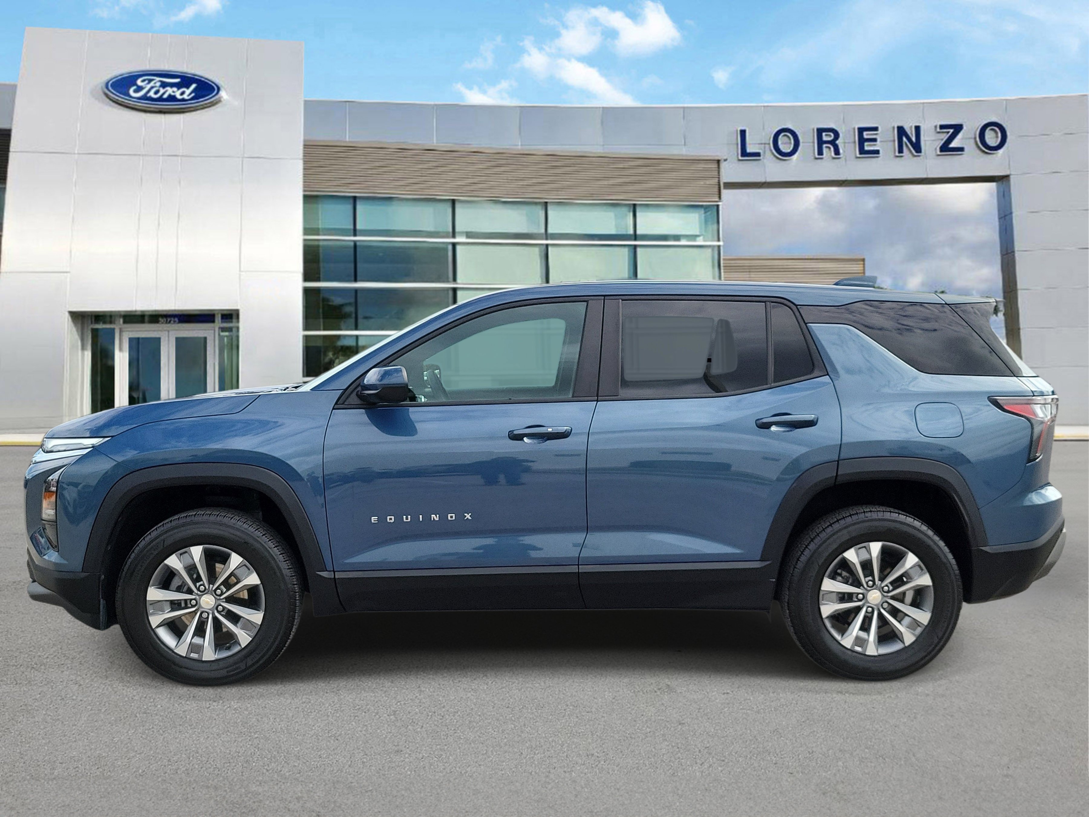 Used 2026 Chevrolet Equinox LT FWD image 8