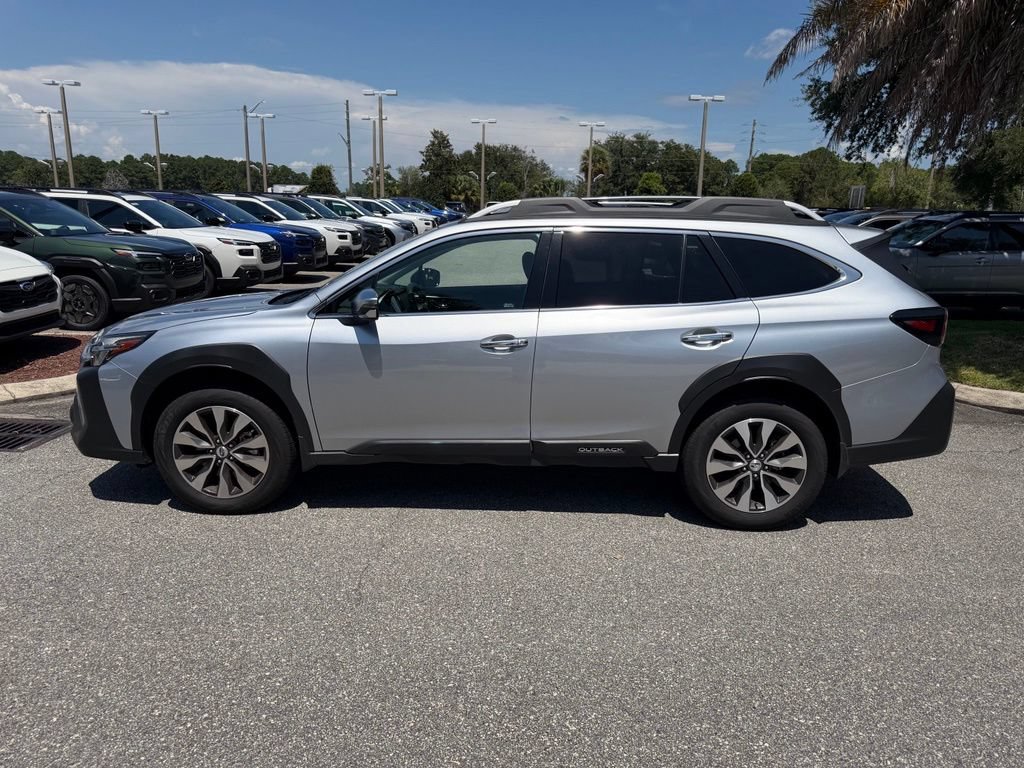 Used 2025 Subaru Outback Touring w/ Popular Package #2 AWD/4WD image 12