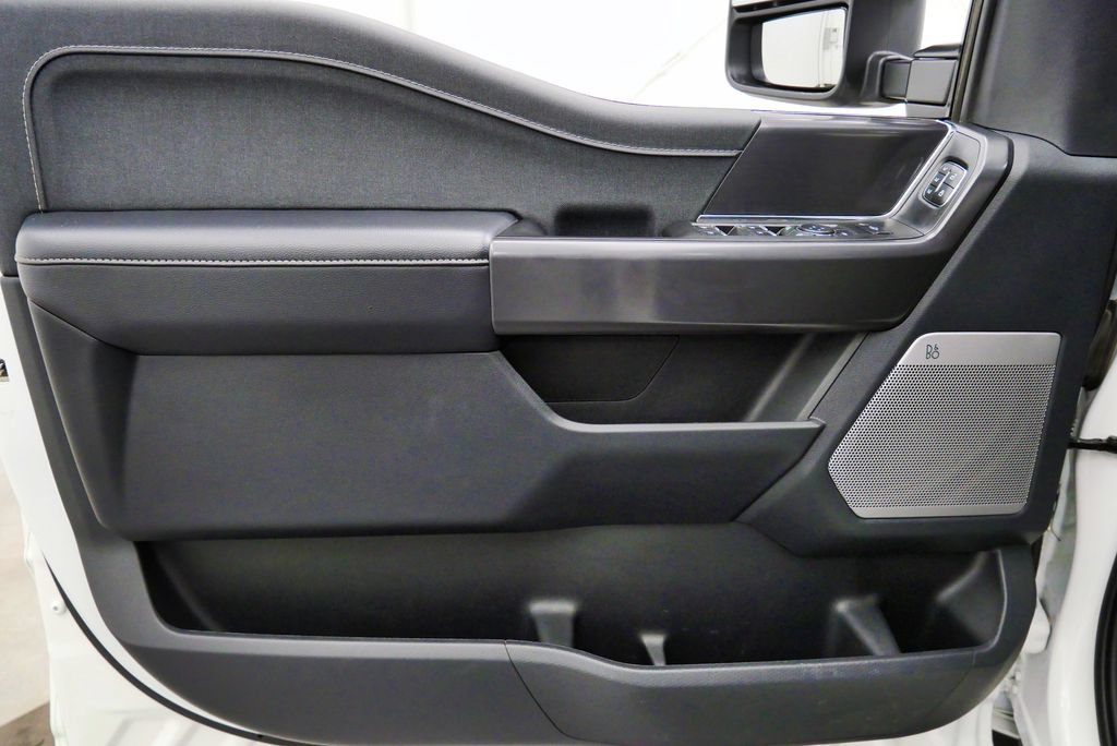 Used 2025 Ford F150 Lariat AWD/4WD image 12