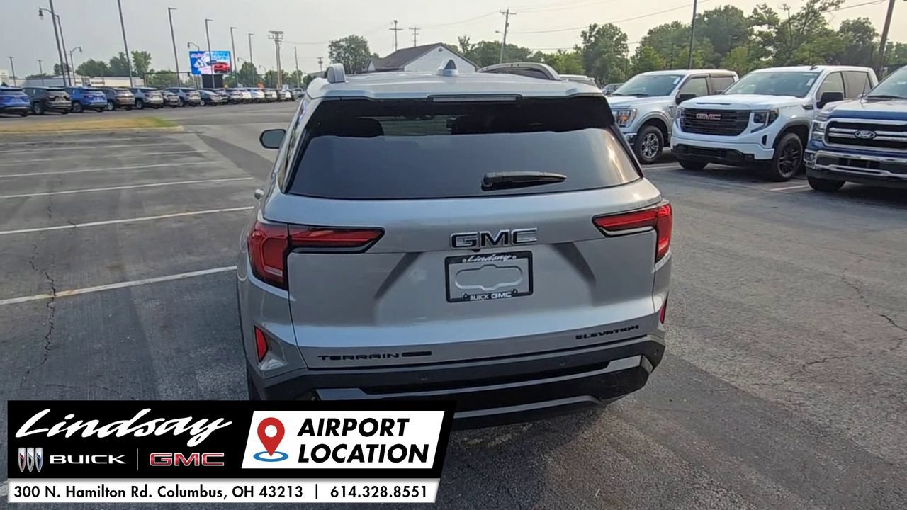 New 2027 GMC Terrain Elevation w/ Elevation Premium Package AWD/4WD image 8
