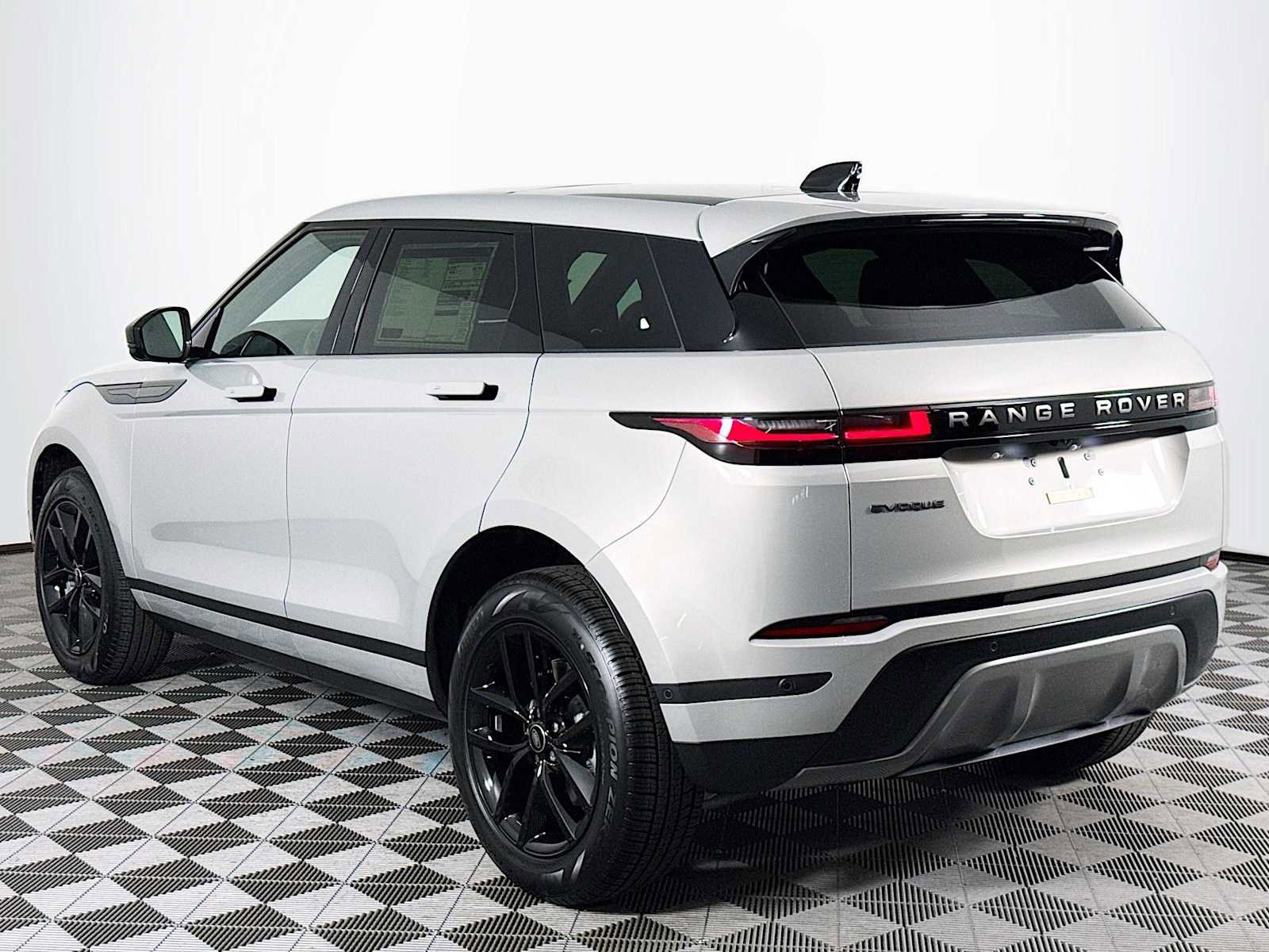 New 2026 Land Rover Range Rover Evoque S image 7