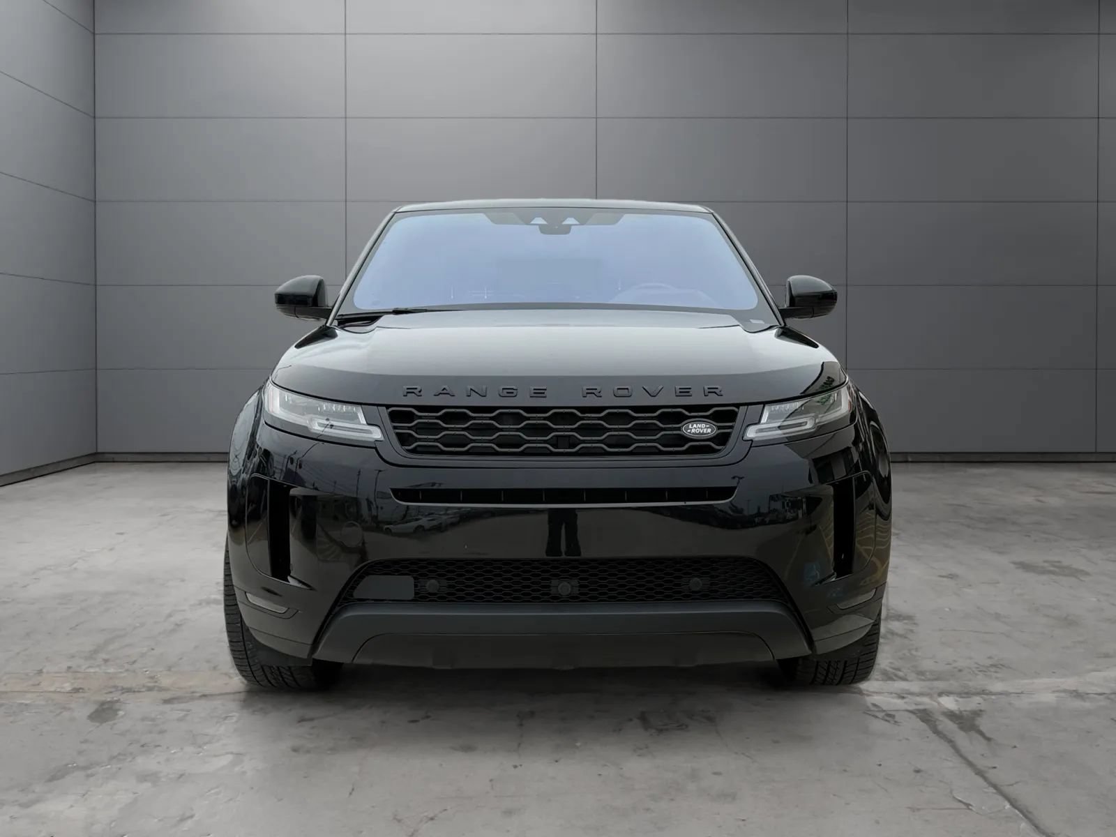 Used 2020 Land Rover Range Rover Evoque SE AWD/4WD image 2