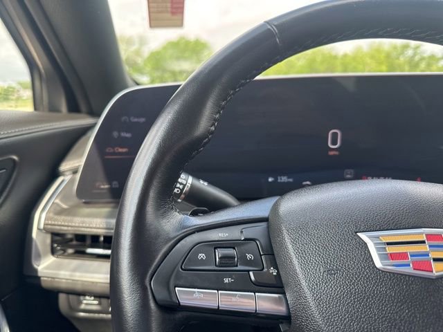 Used 2025 Cadillac XT4 Premium Luxury FWD image 12