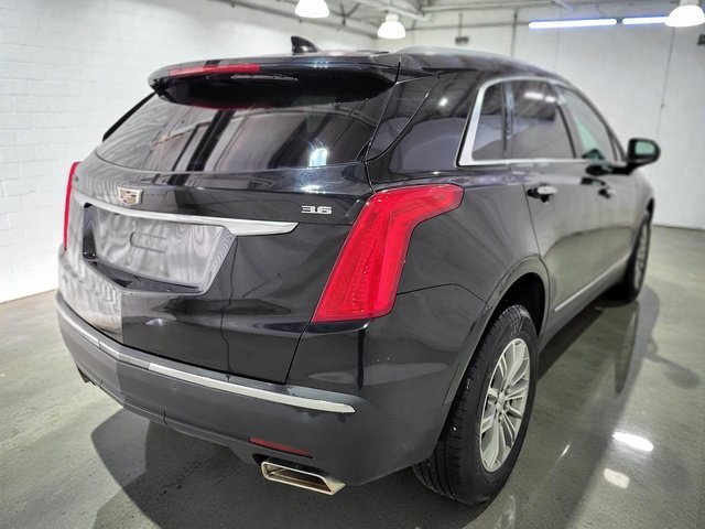 Used 2018 Cadillac XT5 Luxury w/ Driver Awareness Package image 29