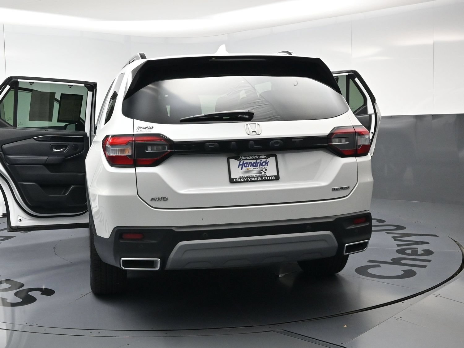 Used 2023 Honda Pilot Touring image 29