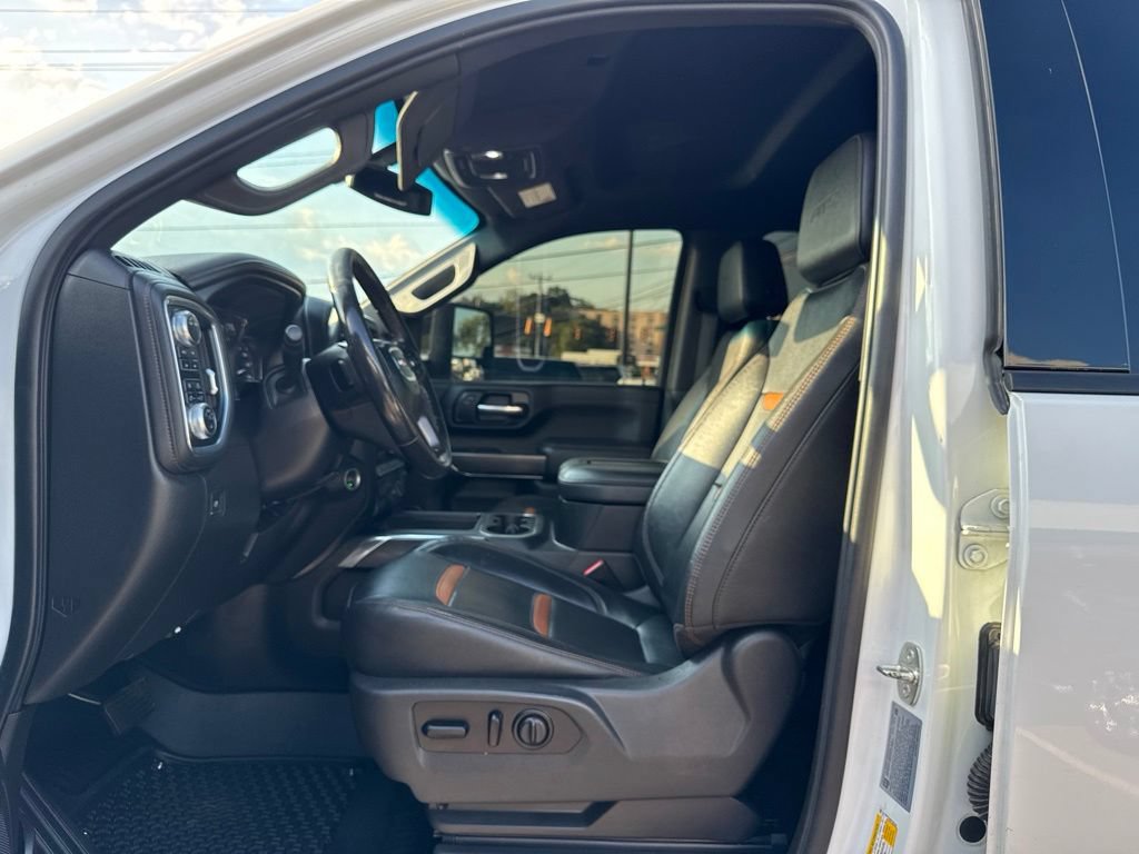 Used 2021 GMC Sierra 2500 AT4 w/ Gooseneck/5TH Wheel Package AWD/4WD image 12