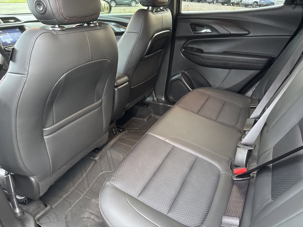Used 2023 Chevrolet TrailBlazer RS w/ Sun and Liftgate Package image 18