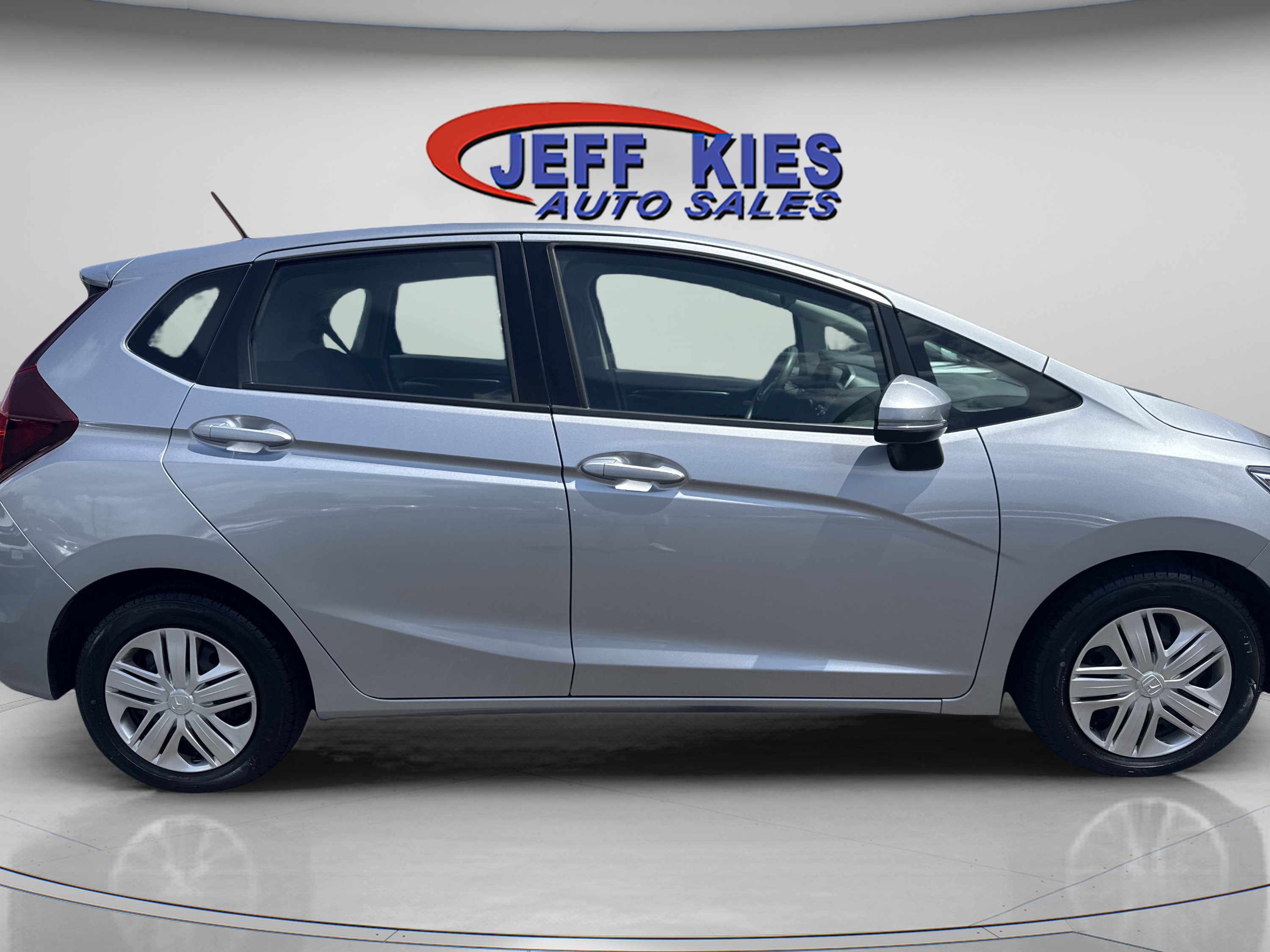 Used 2019 Honda Fit LX image 4