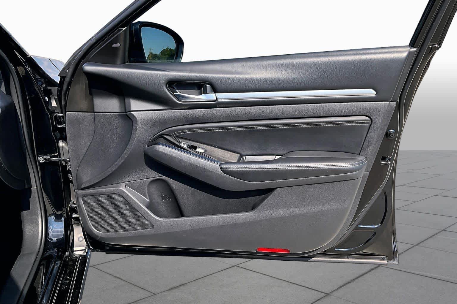 Used 2020 Nissan Altima 2.5 SL FWD image 20