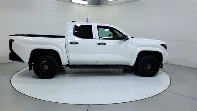 Used 2024 Toyota Tacoma SR RWD image 9