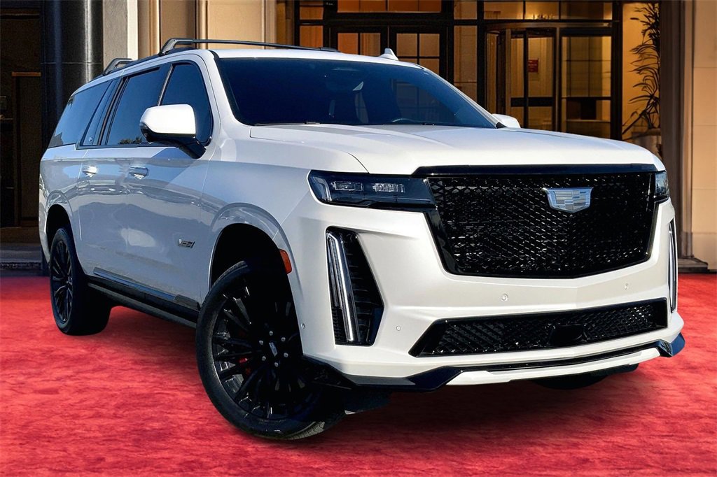 Certified 2024 Cadillac Escalade ESV V w/ LPO, ONYX Package image 2