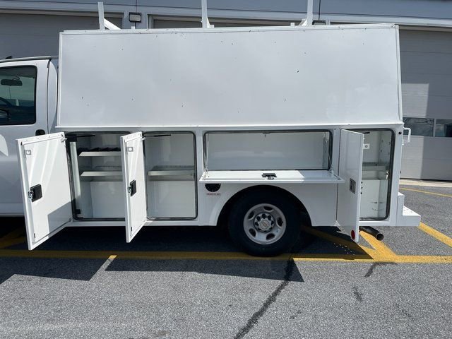 New 2024 Chevrolet Express 3500 w/ Power Convenience Package RWD image 9