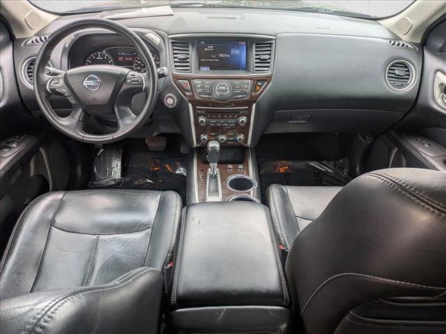 Used 2013 Nissan Pathfinder Platinum w/ Platinum Premium Pkg FWD image 18