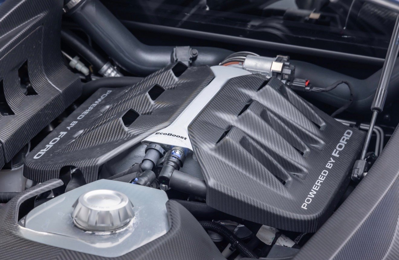 Used 2019 Ford GT RWD image 40