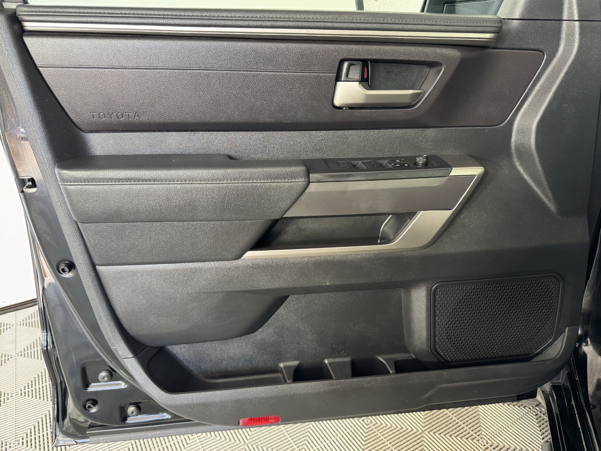 Used 2023 Toyota Tundra SR5 AWD/4WD image 11