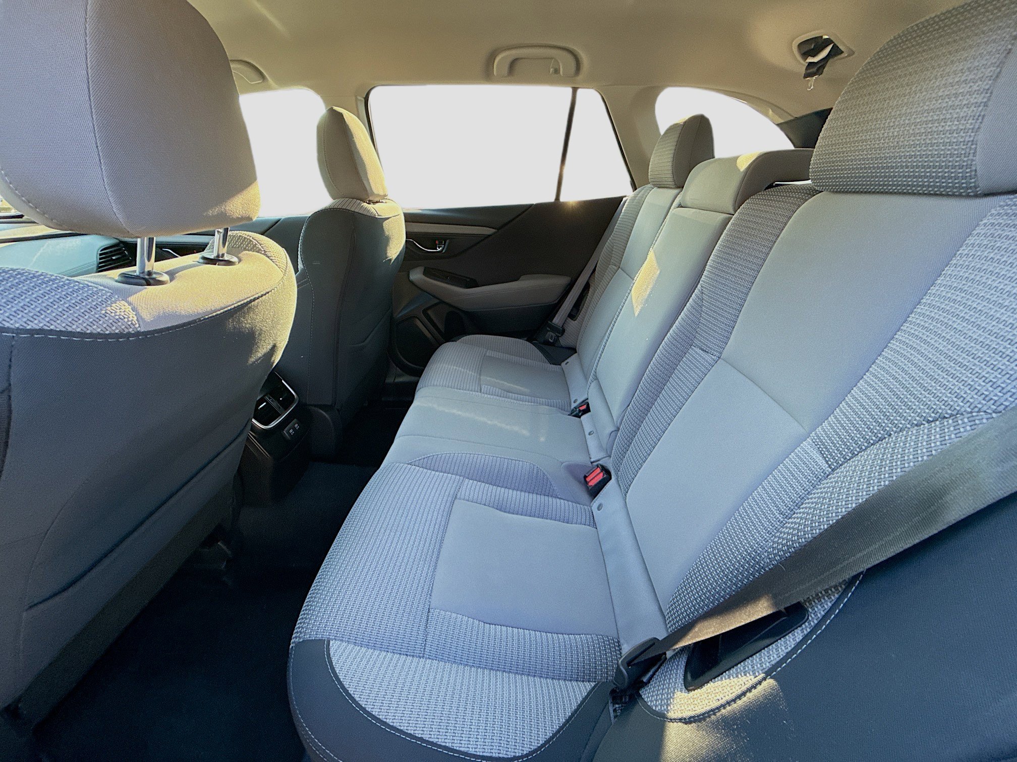 Used 2022 Subaru Outback Premium image 21